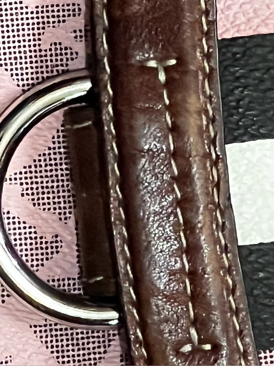 Vintage Juicy Couture dog clutch small in very good condition size 8"x5" - Picture 6 of 11